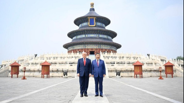 Potencias en sintonía: China y EE.UU. abren un canal oficial para regular la Inteligencia Artificial