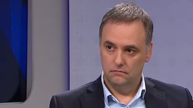 Adorni explicó su patrimonio tras presentar la declaración jurada: "ahorramos toda la vida y en negro, como lo ha hecho la mayoria de los argentinos", se justificó