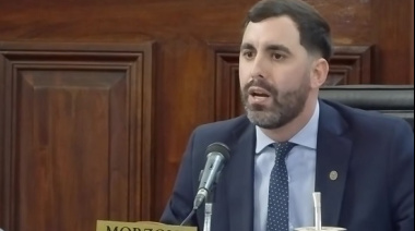 La utilización partidaria del Pasaje Dardo Rocha por parte de Kicillof-Alak generó fuerte cruce en el Concejo Deliberante