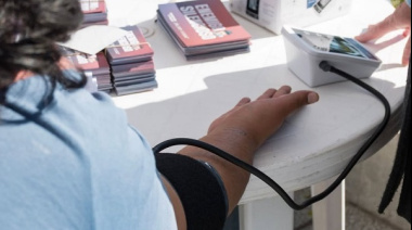 Salud pública en La Plata: jornadas gratuitas con vacunación y controles en barrios