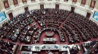 Martín Menem movió fichas y la oposición no logró llegar a interpelar a Adorni