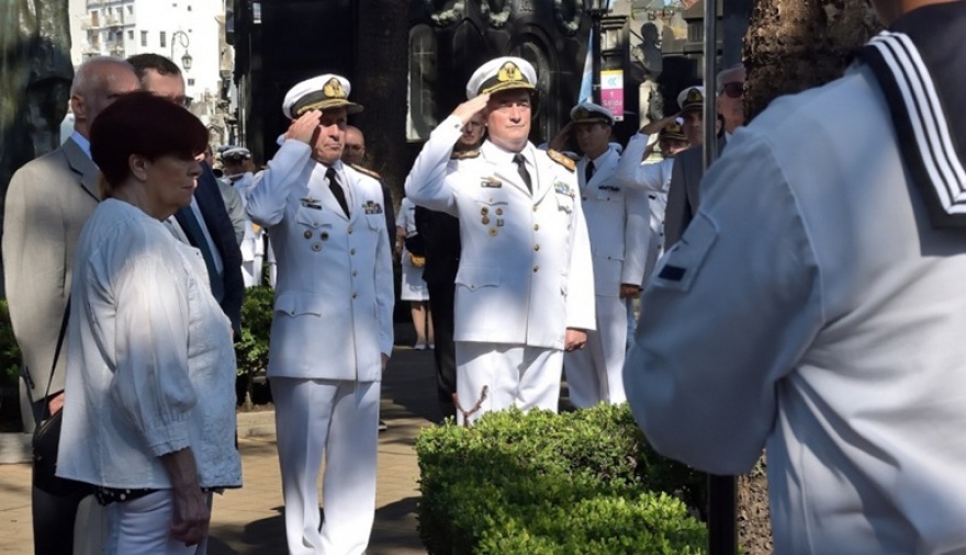 En el Cementerio de la Recoleta se realizó un homenaje al Almirante Guillermo Brown