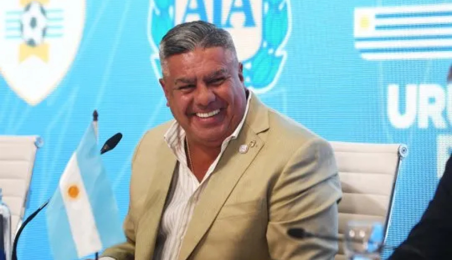 Tapia suma un contundente apoyo de Infantino, el líder de la FIFA