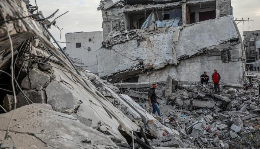 Ataques aéreos israelíes en Gaza dejan al menos 11 muertos, reporta la Defensa Civil