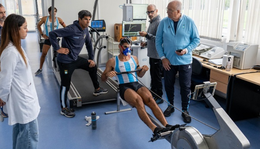 El seleccionado de remo se realizó evaluaciones en el CeNARD