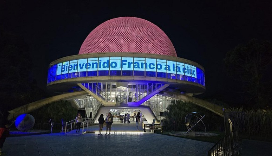 El Planetario le da la bienvenida a Franco Colapinto y la Ciudad palpita la fiesta de la F1