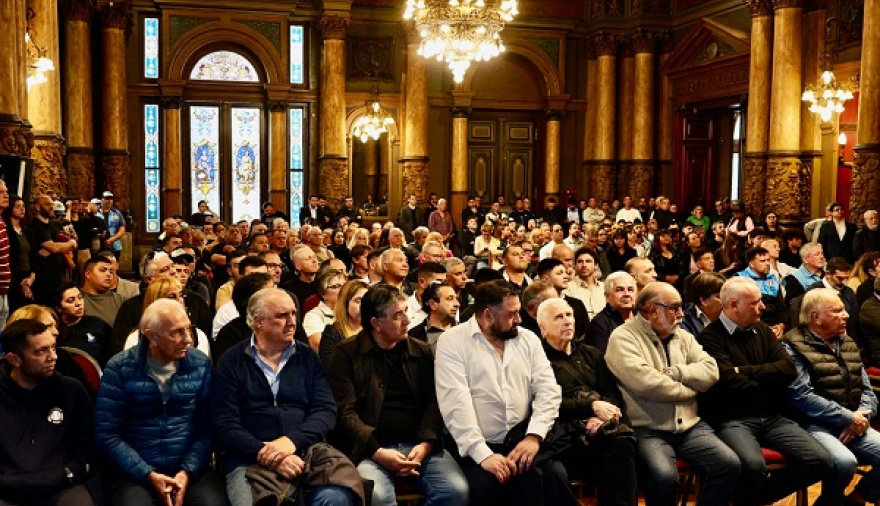 La Plata anunció medidas para impulsar la formación y la inserción laboral