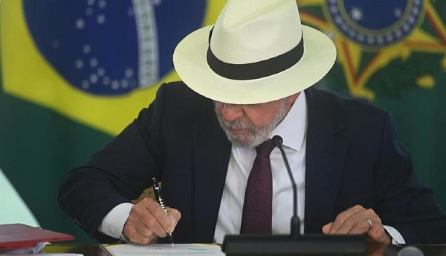 Acuerdo Mercosur-UE abre acceso a mercado de más de 3 billones de dólares, afirma presidente de ApexBrasil