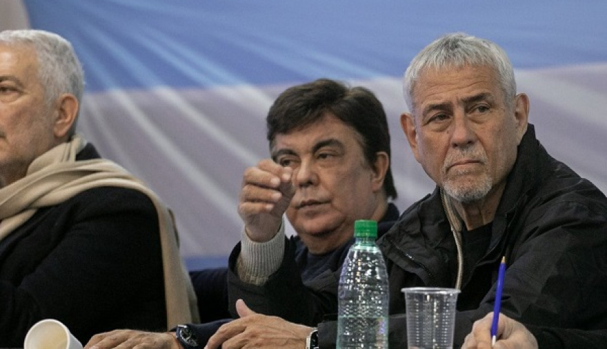 Ferraresi dejó Avellaneda y acelera su plan para la Gobernación bonaerense
