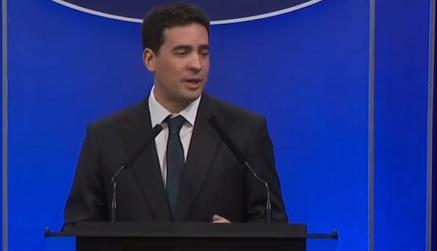 Adrián Ravier estimó que el dólar podría ubicarse entre $1.700 y $1.800