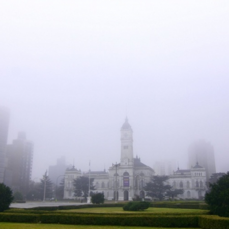 Miércoles con probables neblinas y nubosidad en La Plata