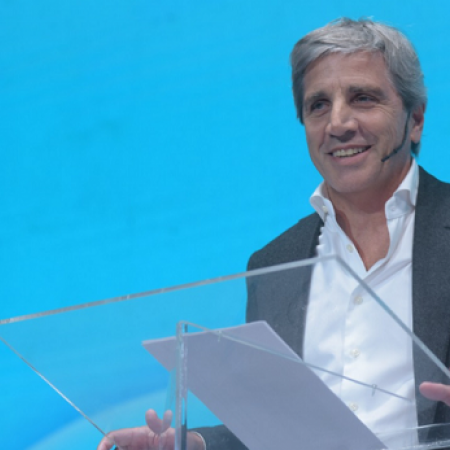 Luis Caputo confirmó que el Gobierno alcanzó superávit financiero de $310.726 millones en febrero