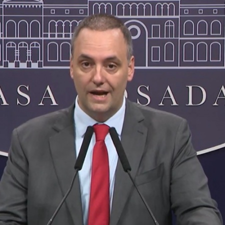 Memoria completa: Gobierno anunció que desclasificará los archivos vinculados al accionar de las FFAA durante la Dictadura