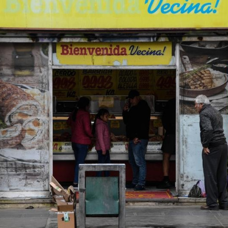 Empleo informal en Chile baja a 25,8% en trimestre enero-marzo de 2025