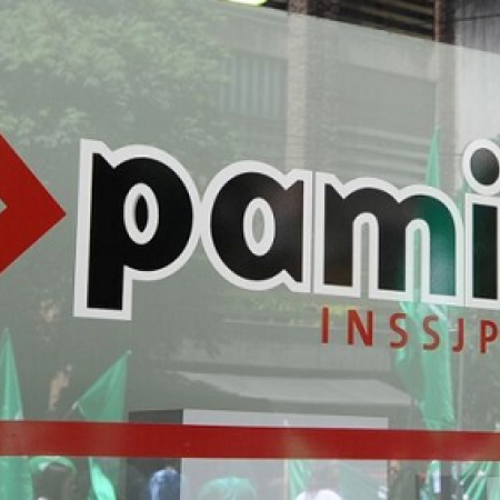 Tilos y Diagonales: Denuncia de exfuncionaria de PAMI, y rechazo de señalado