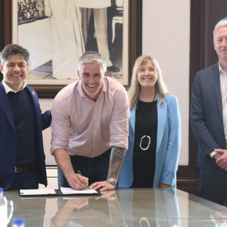 La Provincia de Buenos Aires firmó convenios para brindar financiamiento a emprendedores