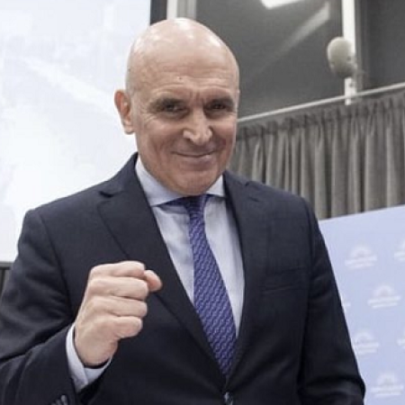 Espert sobre los acuerdos con PRO y un sector de la UCR: “Hay que aplicar motosierra más hacha” para contraponerse a Kicillof
