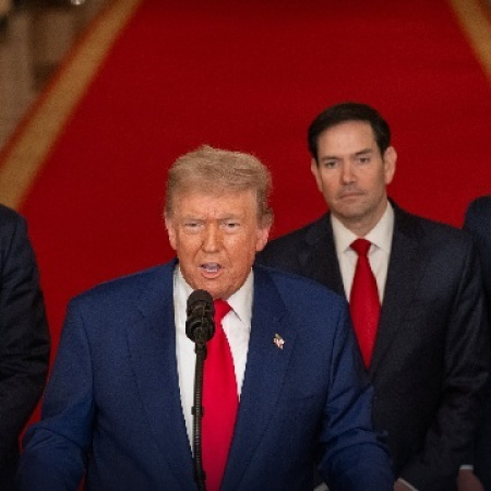 Trump anuncia un alto el fuego entre Israel e Irán