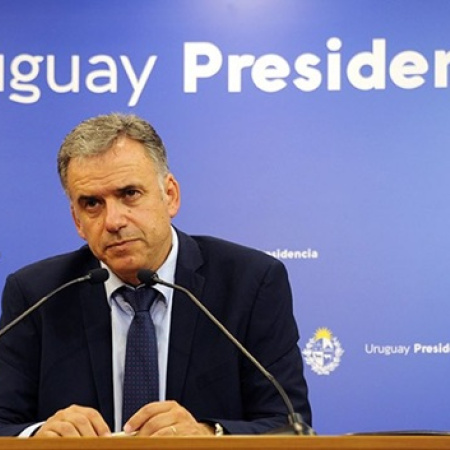 Presidente de Uruguay llama a enfrentar en unidad al narcotráfico