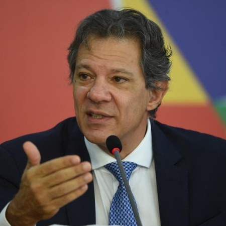 Brasil busca negociar aranceles y minería con EEUU, pero sin ser tratado como colonia, dice ministro de Hacienda