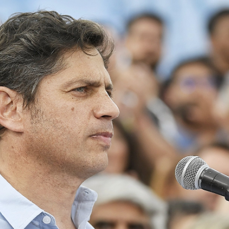 Kicillof cuestiona al gobierno de Milei por difundir una “fake news” suya, y Zamora se mezcló en la disputa