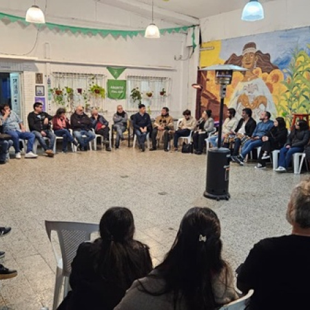 Tilos y diagonales: Fuerza Patria se vuelca al territorio, y LLA recibe por la tarde a Milei