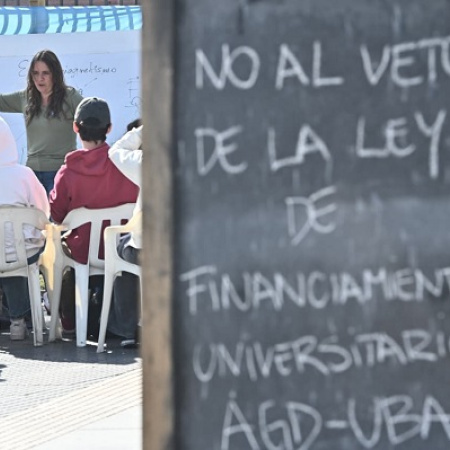 “Hay veto, hay marcha”: convocan a una Marcha Federal contra el ajuste educativo