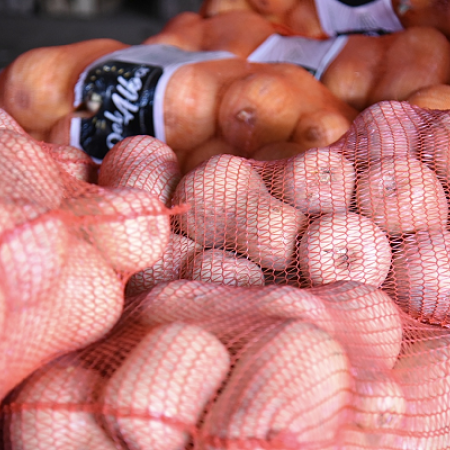 El Mercado Bonaerense Fijo La Plata renueva los descuentos en carnes, lácteos, bebidas y congelados
