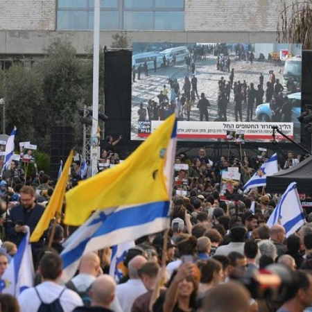 Autoridades israelíes comienzan a liberar a prisioneros palestinos