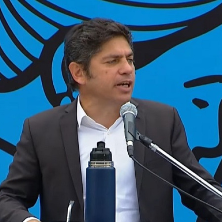 Axel Kicillof llamó “desvergonzado” a Milei y afirmó que “la crisis es furibunda”