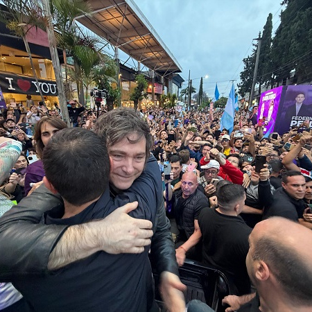 Javier Milei encabezará cierres de campaña en distritos claves en la recta final hacia las elecciones