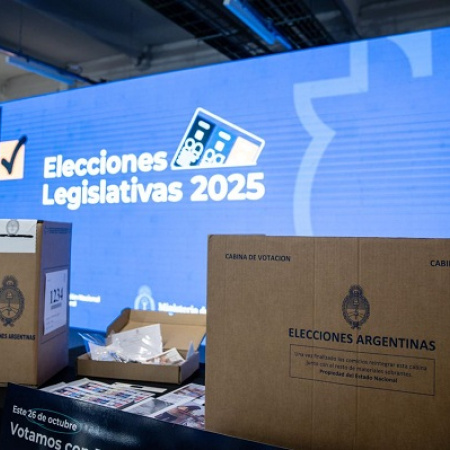Fuerza Patria impugna el nuevo formato de resultados provisorios en donde LLA buscaba unificar sellos