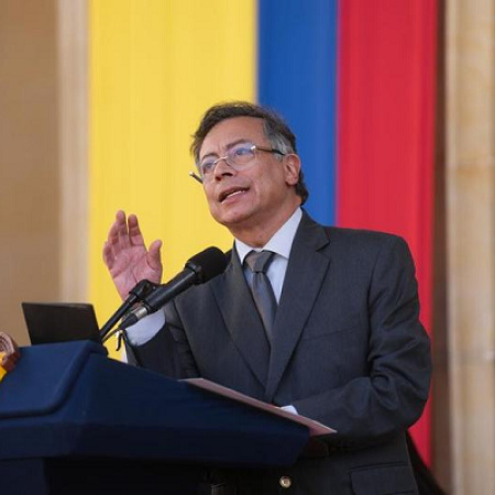 Petro asegura que EEUU violó TLC con Colombia cuando subió aranceles y confía en nuevos mercados