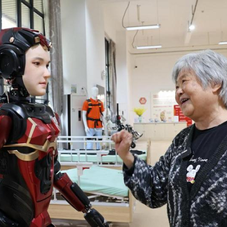 Esperanza de vida al nacer alcanza 79 años en China