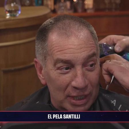 Santilli cumplió con su promesa de campaña y se rapó luego de haber ganado
