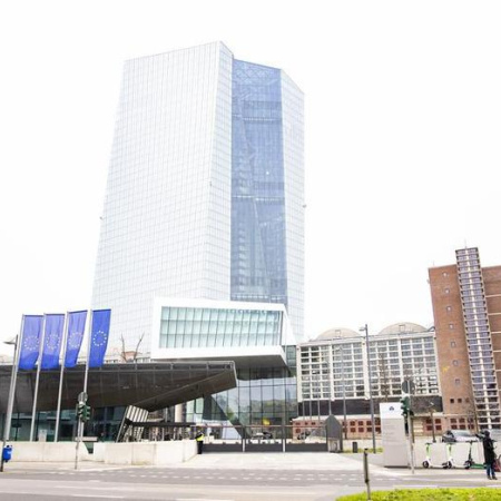 BCE mantiene tasas de interés sin cambios