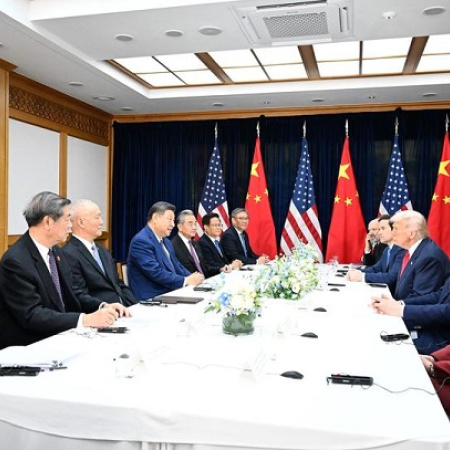 Xi afirma que está dispuesto a trabajar con Trump para construir una base sólida para los lazos bilaterales