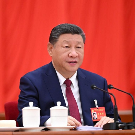 Xi dice que China puede proporcionar amplia plataforma de innovación para la comunidad empresarial global