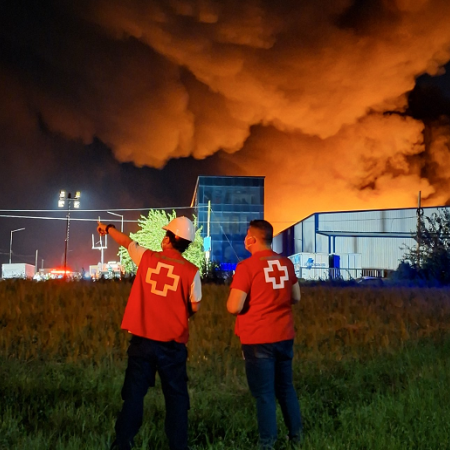 Al menos 20 heridos en Ezeiza tras explosión en polo industrial