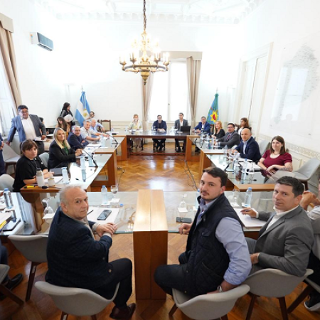 Presupuesto 2026 y Ley Fiscal avanzan con dictamen favorable en Diputados