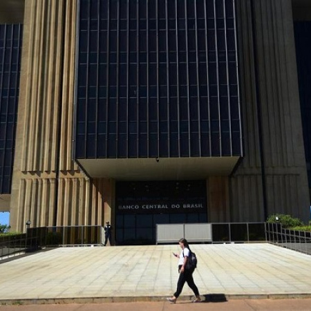 Mercado brasileño sitúa previsión de inflación dentro de meta oficial con 4,45% al cierre de 2025