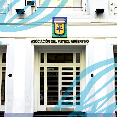 Duras sanciones de AFA: Verón suspendido seis meses por el “pasillo de honor”