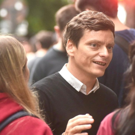 Desde la UCR platense repudiaron el evento antivacunas organizado por una diputada nacional en el Congreso