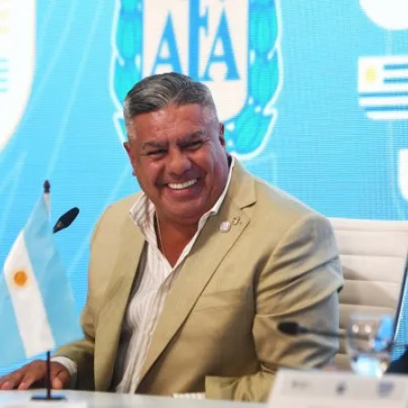 Tapia suma un contundente apoyo de Infantino, el líder de la FIFA