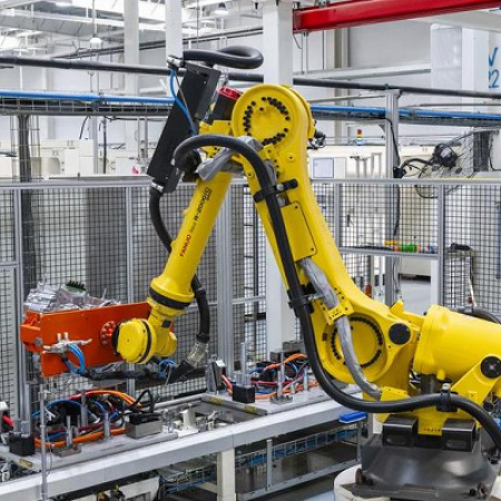 Empresas "pequeñas gigantes" de China se multiplican en medio de impulso a innovación