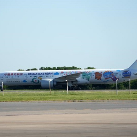 Aterriza en Buenos Aires primer avión de vuelo directo entre Argentina y China