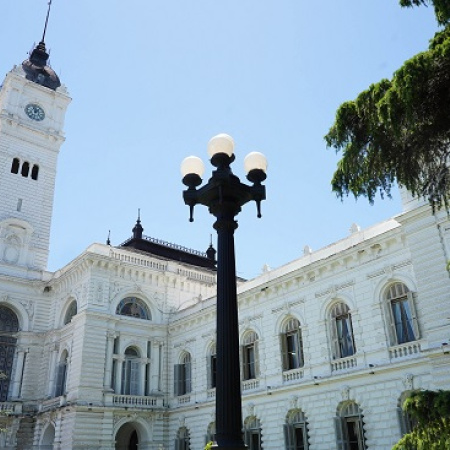 Funcionamiento de los servicios municipales de La Plata durante el feriado del lunes