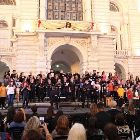 El Municipio de La Plata presentó el cronograma de actividades, misas y celebraciones por Navidad