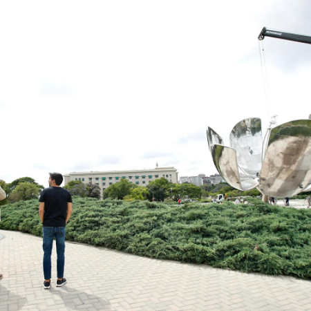 La Floralis Genérica vuelve a brillar tras una reparación única con técnicas aeroespaciales