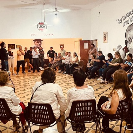 Radicales platenses trazan objetivos y fortalecen trabajo barrial rumbo a la renovación partidaria